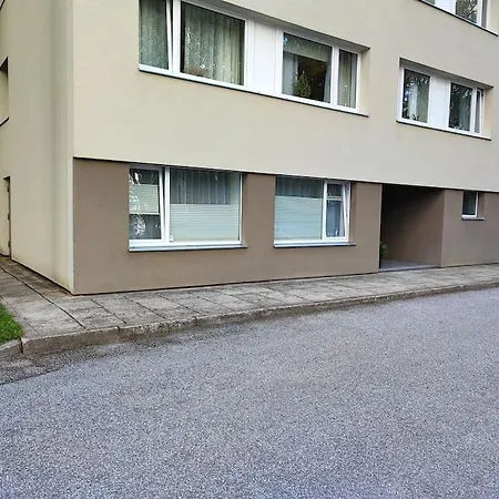 Kahe Magamistoaga Korter: Peresobiv ja Lemmikloomasõbralik Tartu Exterior photo