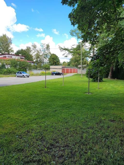 Kahe Magamistoaga Korter: Peresobiv Ja Lemmikloomasõbralik Apartment *
